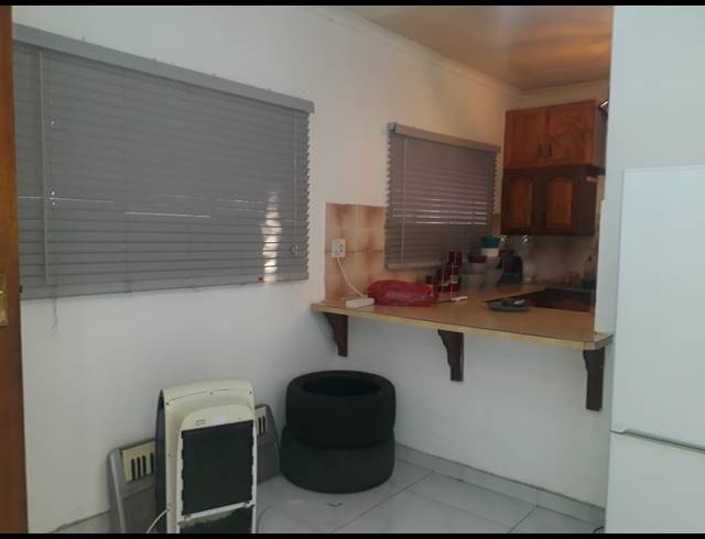 2 BEDROOM APARTMENT FOR SALE IN RUSTENBURG CENTRAL